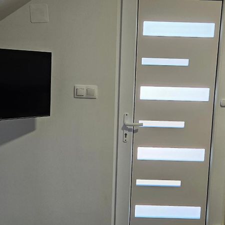 Apartman M&M Duga Resa Exteriör bild