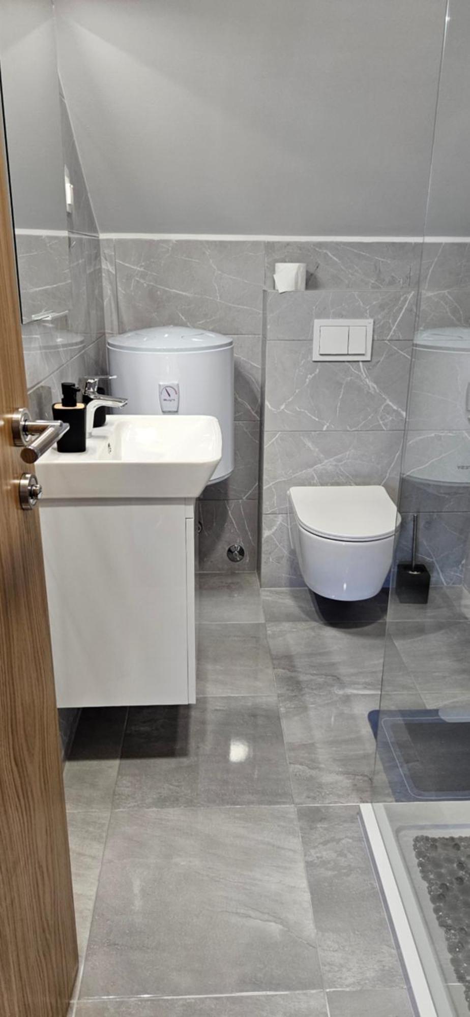 Apartman M&M Duga Resa Exteriör bild